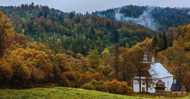 Jak zaplanować ferie zimowe w Bieszczadach? Praktyczny przewodnik dla rodzin