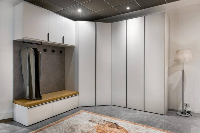 Jak zaprojektować garderobę?